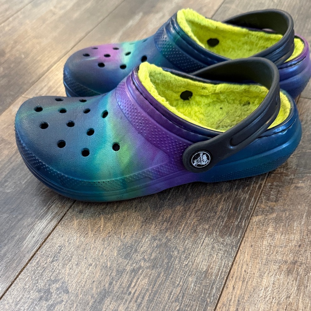CROCS Kids Slippers in Blue, Purple, and Green - Picture 5 of 7